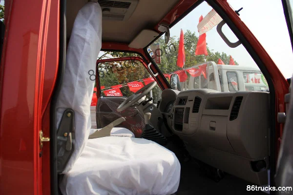 Foton Forland Xiaoka Star 5 95 hp 4X2(6 wheels) 3.7m single-row flatbed mini truck Cab (3) | 86Trucks