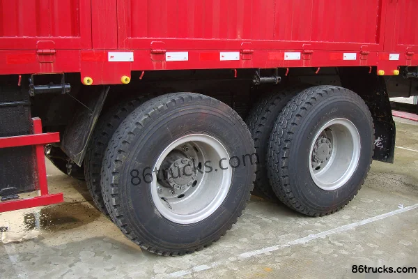 JAC Gallop K3W Heavy Truck 290 hp 8X4(12 wheels) 9.5m Crew Cab Stake Truck Chassis (2) | 86Trucks