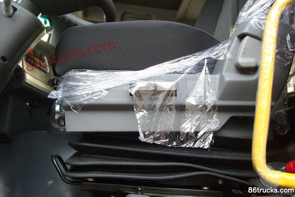 JAC Gallop K3W Heavy Truck 290 hp 8X4(12 wheels) 9.5m Crew Cab Stake Truck (3) | 86Trucks