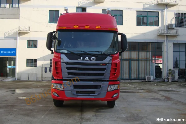 JAC Gallop K3W Heavy Truck 350 hp 8X4(12 wheels) 9.5m Stake Truck Exterior