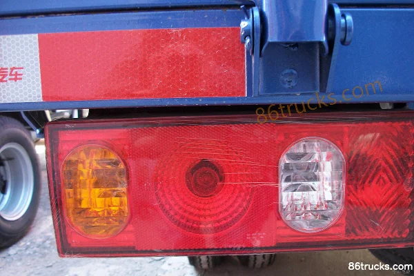 Tangjun Ouling Camion léger roi 124 ch 4X2(6 roues) plateau ridelles 4,23 m simple cabine Châssis (3) | 86Trucks