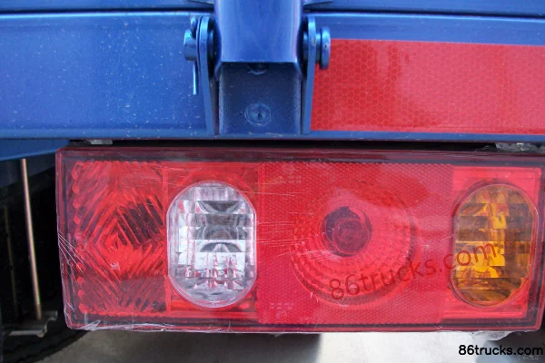 Tangjun Ouling Camion léger roi 124 ch 4X2(6 roues) plateau ridelles 4,23 m simple cabine Châssis (2) | 86Trucks