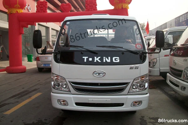 Tangjun Ouling Jinlika 95 hp 4X2(6 wheels) 3.7m single-row flatbed light truck Exterior