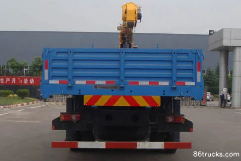 Dongfeng Commercial Vehicle 153 Series 210 hp 6X2(8 wheels) Truck-mounted Crane (XCMG brand) Exterior (2) | 86Trucks