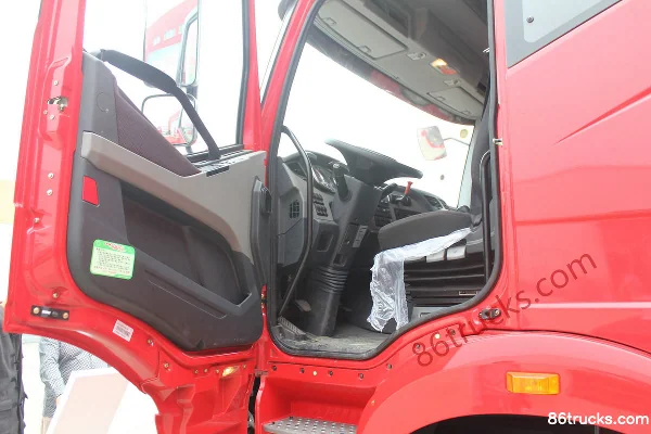FAW Jiefang J6P Heavy Truck 2013 Model Heavy-duty Version 420 hp 6X4(10 wheels) Tractor Truck Cab (1) | 86Trucks