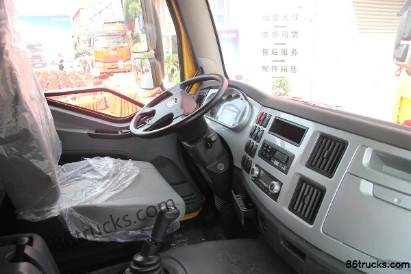 FAW Jiefang J6M camion lourd 2013 240 ch 6X2(8 roues) camion porteur 9,4 m avec caisse fermée Cabine (3) | 86Trucks