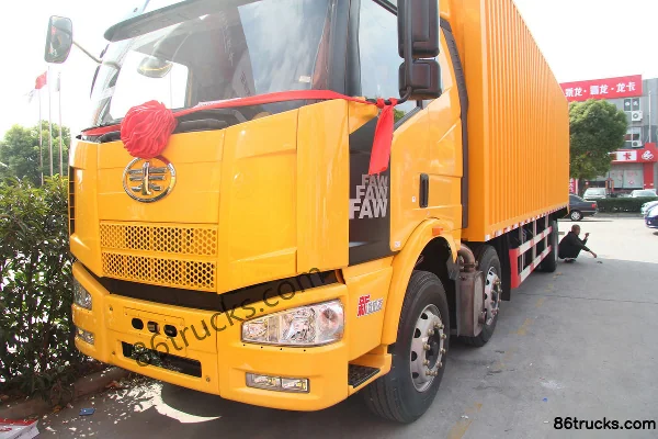 FAW Jiefang J6M camion lourd 2013 240 ch 6X2(8 roues) camion porteur 9,4 m avec caisse fermée Extérieur (3) | 86Trucks