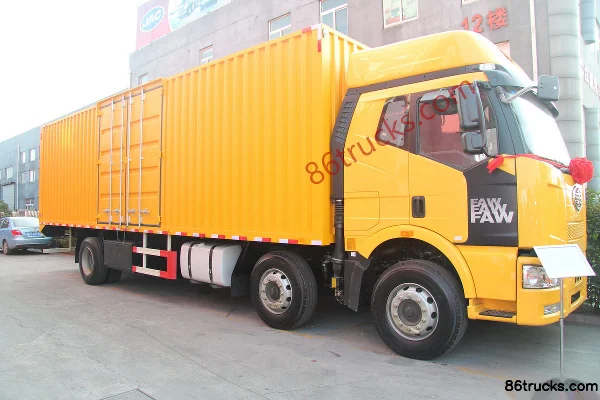 FAW Jiefang J6M camion lourd 2013 240 ch 6X2(8 roues) camion porteur 9,4 m avec caisse fermée Extérieur (2) | 86Trucks
