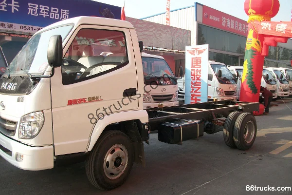 Tangjun Ouling Jinlika 95 hp 4X2(6 wheels) 4.23m Single Row Flatbed Light Truck Exterior (3) | 86Trucks