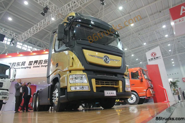 Dongfeng Commercial Vehicle Tianlong Flagship KX 480hp 6X4(10 wheels) AMT Automatic Tractor Truck Exterior (2) | 86Trucks