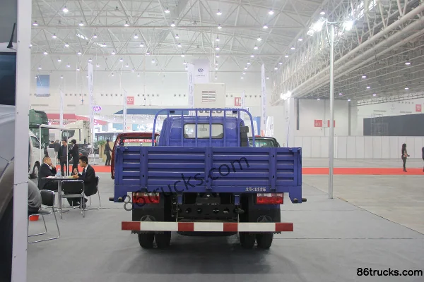 Beijing Qiling 73hp 4X2(6 wheels) 2900 Wheelbase Row-Delete Flatbed Light Truck Exterior (3) | 86Trucks