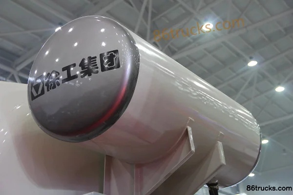 FAW Jiefang J6P 379 hp 8X4(12 wheels) Concrete Mixer Truck Body (2) | 86Trucks