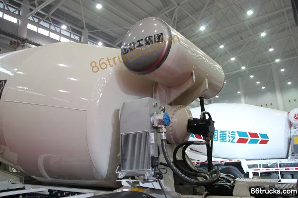 FAW Jiefang J6P 379 hp 8X4(12 wheels) Concrete Mixer Truck Body (1) | 86Trucks