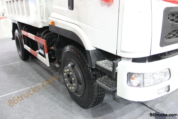 2013 Dayun Yunchi 140hp 4X2(6 wheels) 4m Dump Truck Chassis (1) | 86Trucks