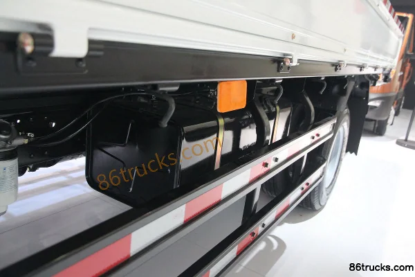 JAC Junling E7 141 hp 4X2(6 wheels) 5.2m single-row stake truck light truck Chassis (1) | 86Trucks