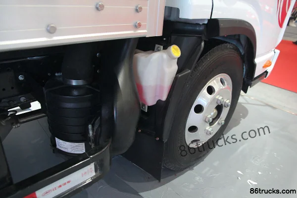 JAC Shuailing K340 115 ch 4X2(6 roues) camion léger fourgon 4,3 m monoplace (carrosserie étroite) Châssis (2) | 86Trucks