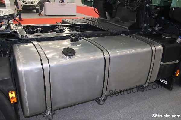 IVECO Stralis poids lourd 420 ch 4X2(6 roues) tracteur routier (China IV) Châssis (2) | 86Trucks