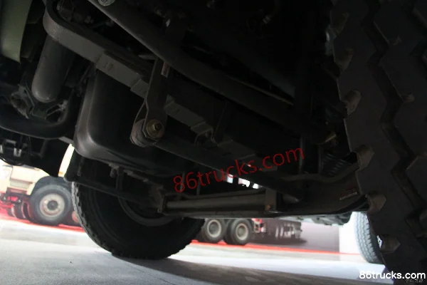 Sinotruk HOWO-T7H 360hp 6X4(10 wheels) Concrete Mixer Truck (Qingzhuan Brand) Chassis (3) | 86Trucks