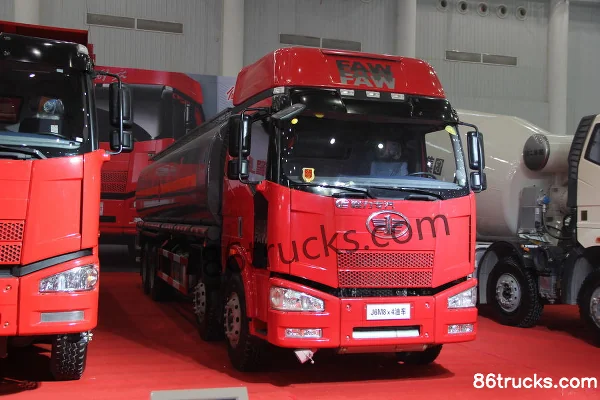 FAW Jiefang J6M 324 hp 8X4(12 wheels) Flammable Liquid Tanker Truck (Chengliwei Brand) Exterior (3) | 86Trucks