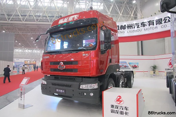 Dongfeng Liuqi Chenglong M5 Heavy Truck 350 hp 6X2(8 wheels) Tractor Truck Exterior (2) | 86Trucks