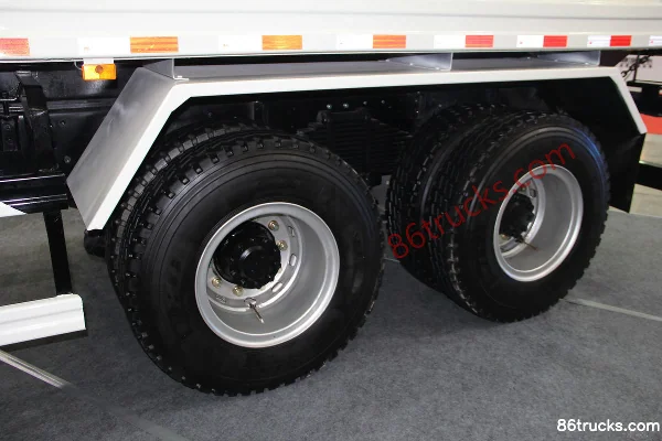 GAC HINO 700 Series Heavy Truck 350 hp 8X4(12 wheels) 8m Dump Truck Chassis (2) | 86Trucks