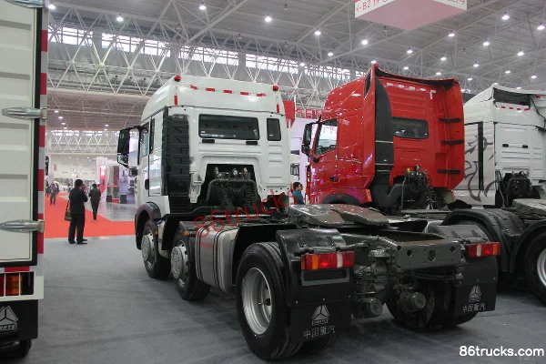 Sinotruk HOWO T5G camion lourd 340 ch 6X2(8 roues) tracteur routier Extérieur (3) | 86Trucks