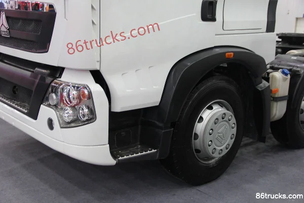Sinotruk HOWO T5G camion lourd 340 ch 6X2(8 roues) tracteur routier Châssis (1) | 86Trucks