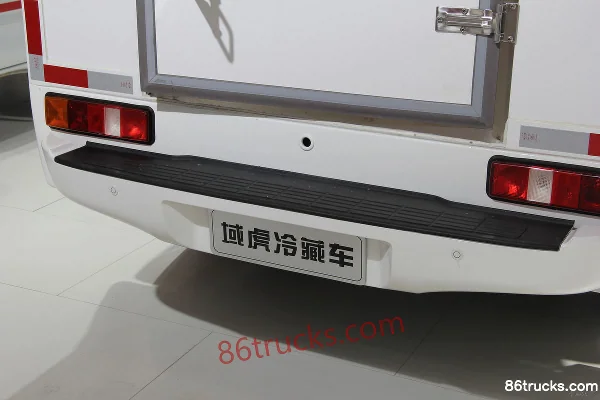 JMC Yuhu 2012 4WD 2.4L Diesel Double Cab Pickup (GL) Official Photos (2) | 86Trucks