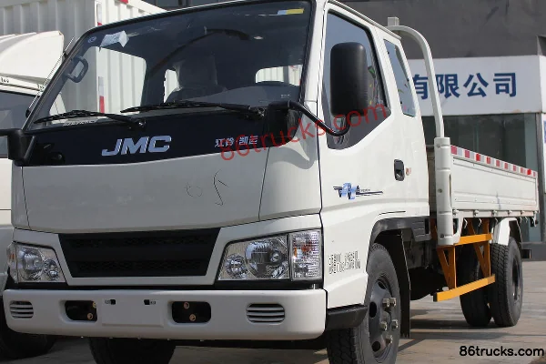 JMC New Kaiyun Deluxe 116hp 4X2(6 wheels) 3.7m Semi-row Flatbed Light Truck (Wide Body) Exterior (2) | 86Trucks