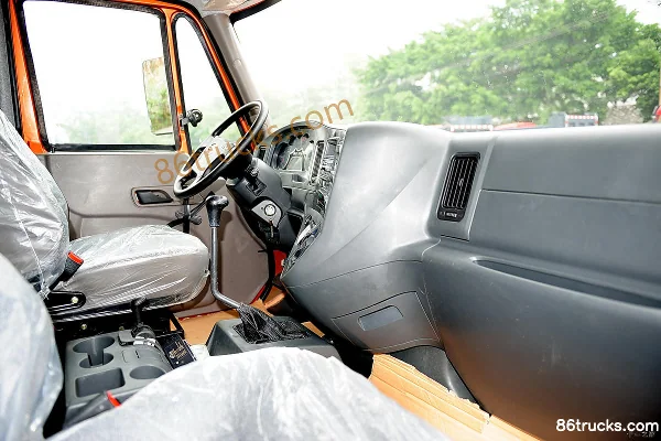 FAW Liute Anjie(L5R) Heavy Truck 350hp 6X2(8 wheels) Cabover Tractor Truck (2) | 86Trucks