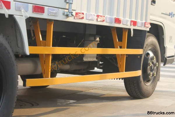 JMC New Kaiyun 116hp 4X2(6 wheels) 4.21m single-row van light truck (enlarged cargo box) Chassis (2) | 86Trucks