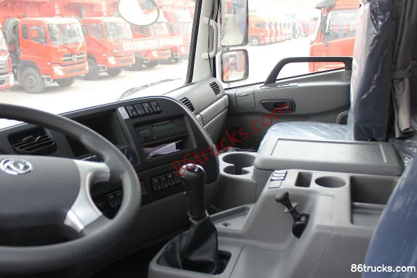 Dongfeng Commercial Vehicle Tianlong Medium Truck 292 hp 8X4(12 wheels) 9.6m Livestock Transport Truck (High Roof) Cab (3) | 86Trucks