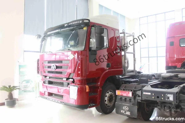 SAIC Hongyan Genlyon 350 hp 6X4(10 wheels) LNG tractor truck Exterior (2) | 86Trucks