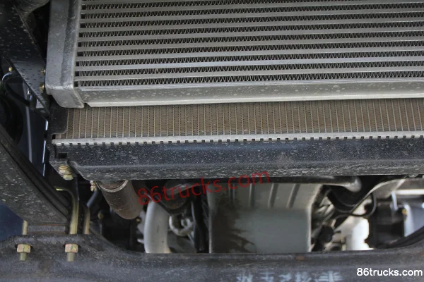FAW-GM F330 Subo Deluxe 130 hp 4X2(6 wheels) 3.8m Crew Cab Side Guard Light Truck Chassis (1) | 86Trucks