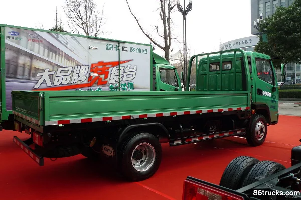 Karry Green Card C Medium Body Standard Type 110 hp 4X2(6 wheels) 4.23m Single Row Flatbed Light Truck Exterior (3) | 86Trucks