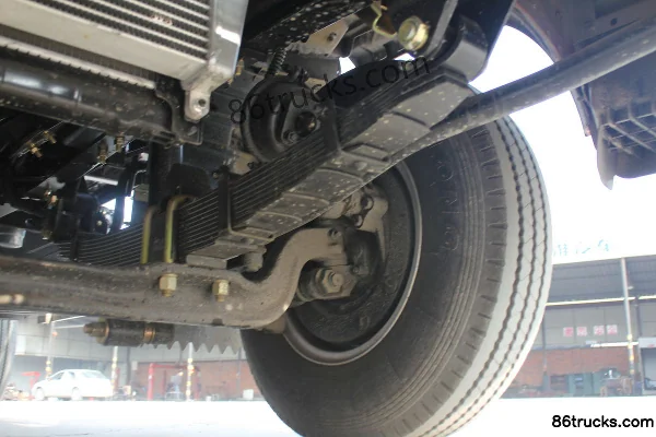 JAC Junling H330 120 ch 4X2(6 roues) 4,18 m camion léger à plateau Châssis (2) | 86Trucks