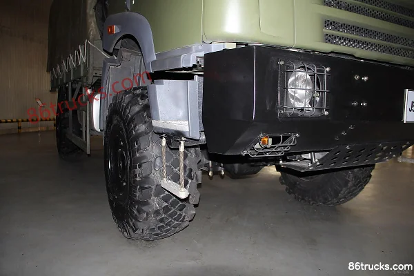 FAW Jiefang Aowei J5P Heavy Truck Off-Road Type 260 hp 4X4(6 wheels) Cargo Truck Exterior (2) | 86Trucks