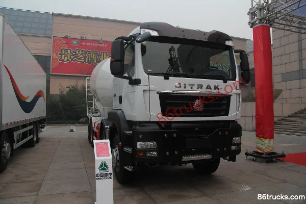 Sinotruk SITRAK C7H heavy truck 400 hp 8X4(12 wheels) concrete mixer truck Exterior (3) | 86Trucks