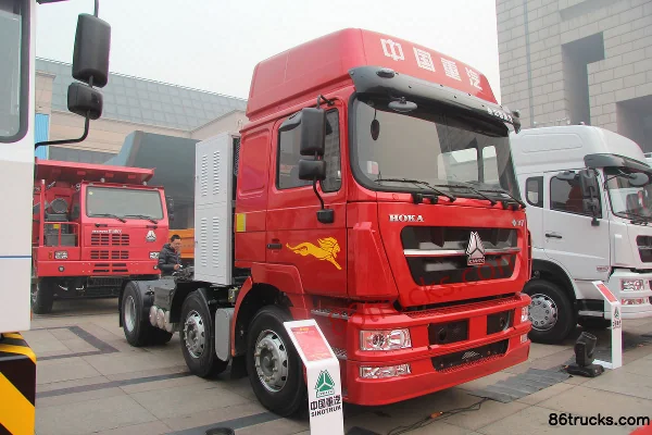 Sinotruk HOKA H7 heavy truck 340 hp 6X2(8 wheels) tractor truck (LNG) Exterior (3) | 86Trucks