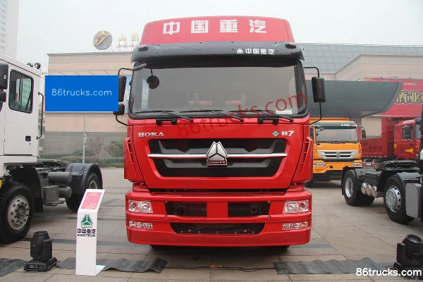 Sinotruk HOKA H7 heavy truck 340 hp 6X2(8 wheels) tractor truck (LNG) Exterior (2) | 86Trucks