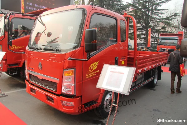 Sinotruk HOWO Hanjiang 115 ch 4X2(6 roues) camion léger plateau à ridelles tout-terrain, cabine avec couchette 3,8 m Extérieur (2) | 86Truck