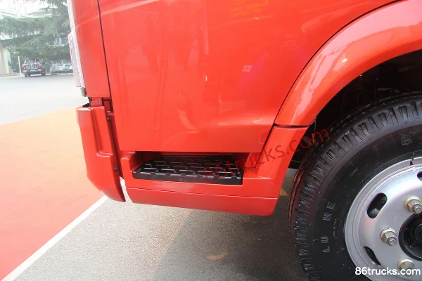Sinotruk HOWO Hanjiang 115 ch 4X2(6 roues) camion léger plateau à ridelles tout-terrain, cabine avec couchette 3,8 m Châssis (1) | 86Trucks