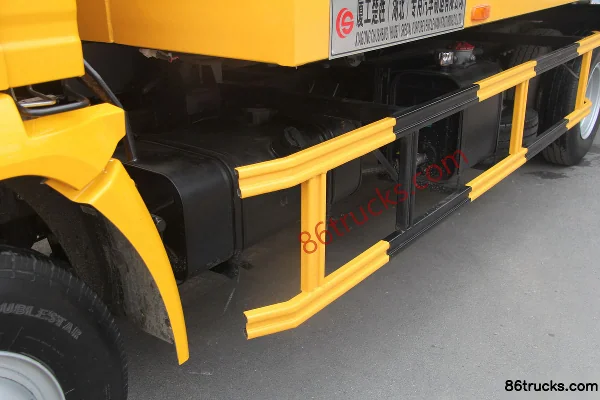 Sinotruk HOWO 87 hp 4X2(6 wheels) wrecker (Chusheng brand) Chassis (1) | 86Trucks