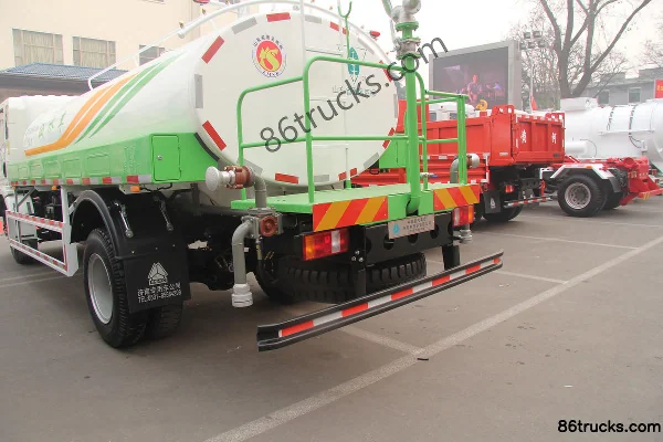 Sinotruk HOWO 140 hp 4X2(6 wheels) water sprinkler truck (Lvye brand) Body (3) | 86Trucks