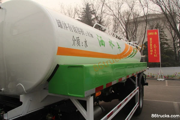 Sinotruk HOWO 140 hp 4X2(6 wheels) water sprinkler truck (Lvye brand) Body (1) | 86Trucks