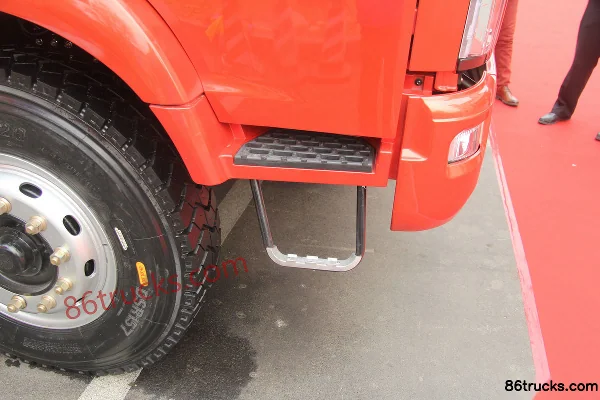 Sinotruk Yellow River 102 hp 4X2(6 wheels) 3.7m dump truck Chassis (1) | 86Trucks