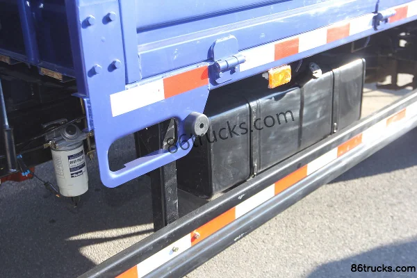 Foton Ollin CTX light truck 141 hp 4X2(6 wheels) 5.2m semi-panel cargo truck Body (2) | 86Trucks
