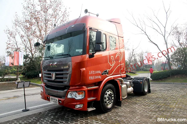 Union Truck U380 heavy truck standard load type 380hp 4X2(6 wheels) low saddle tractor truck Exterior (2) | 86Trucks