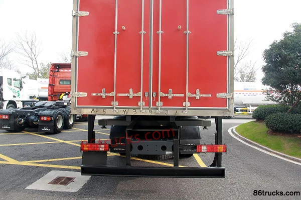 Union Truck U290 poids lourd 290 ch 6X2(8 roues) porte-voitures à essieu central (pont arrière Pengxiang 457) Châssis (3) | 86Trucks