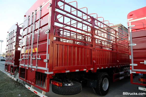 Foton AumanETX 6 Series Heavy Truck 210 hp 6X2(8 wheels) 9.5m Stake Truck Chassis (2) | 86Trucks